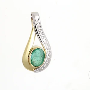 Zlatý přívěsek se smaragdem a brilianty – ruční výroba Ivančice