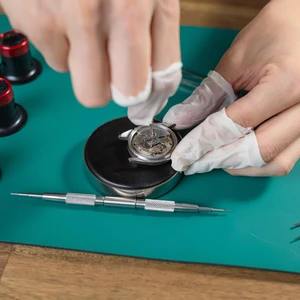 Profesionální servis hodinek v hodinářství